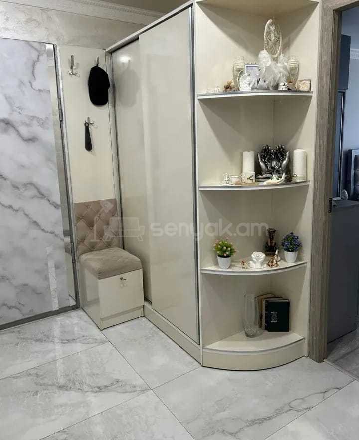 2 Սենյականոց Բնակարան, 51քմ, 5/5 հարկ, Կապիտալ Վերանորոգված