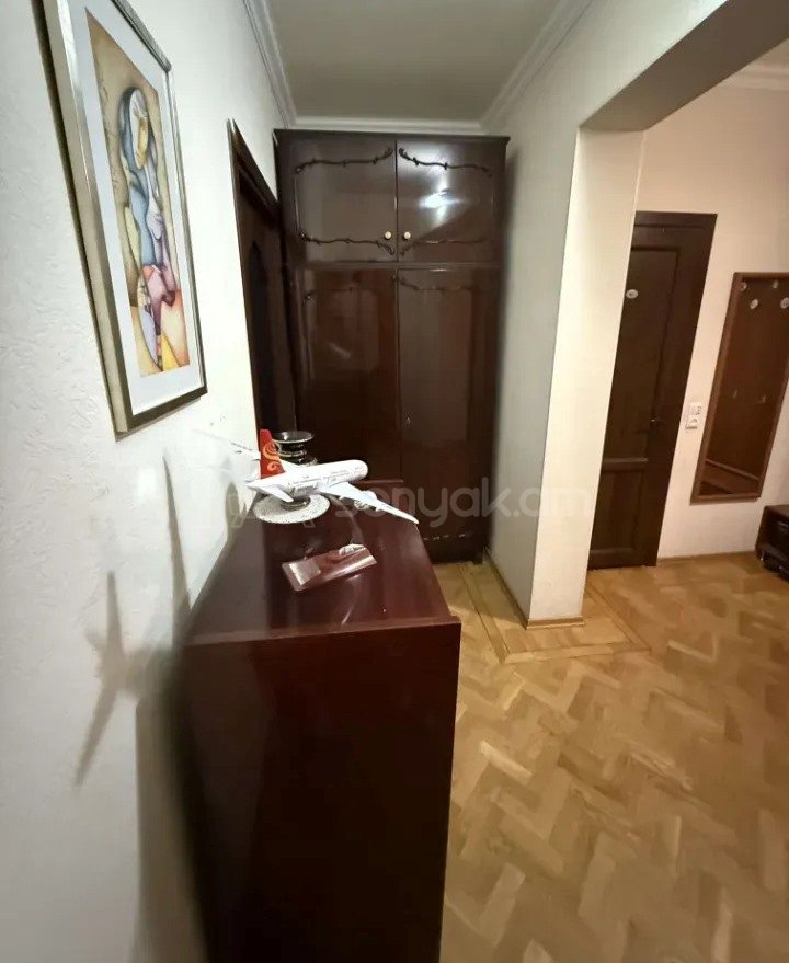 3 Սենյականոց Բնակարան, 80քմ, 8/9 հարկ, Կապիտալ Վերանորոգված