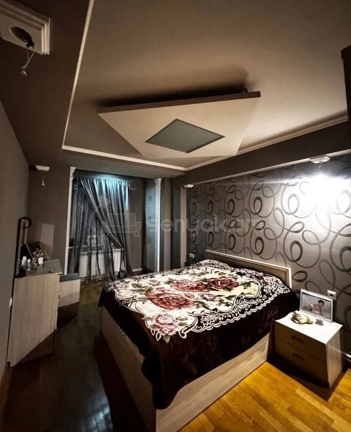 3 Սենյականոց Բնակարան Քարե Շենքում, 89քմ, 3/8 հարկ, Կապիտալ Վերանորոգված