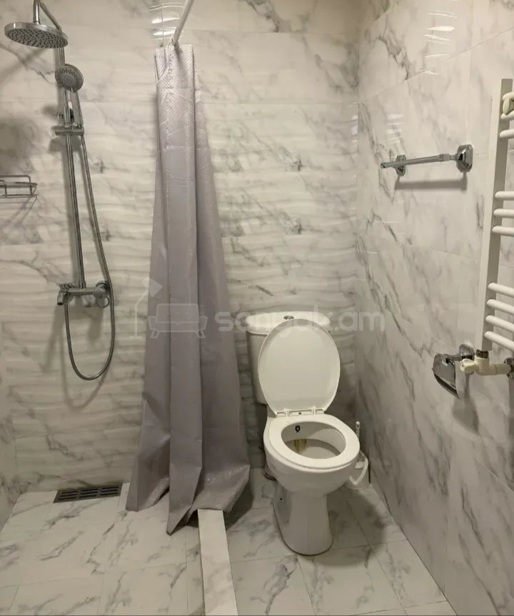 2 Սենյականոց Բնակարան Քարե Շենքում, 46քմ, 2/2 հարկ, Կապիտալ Վերանորոգված, Կահավորված