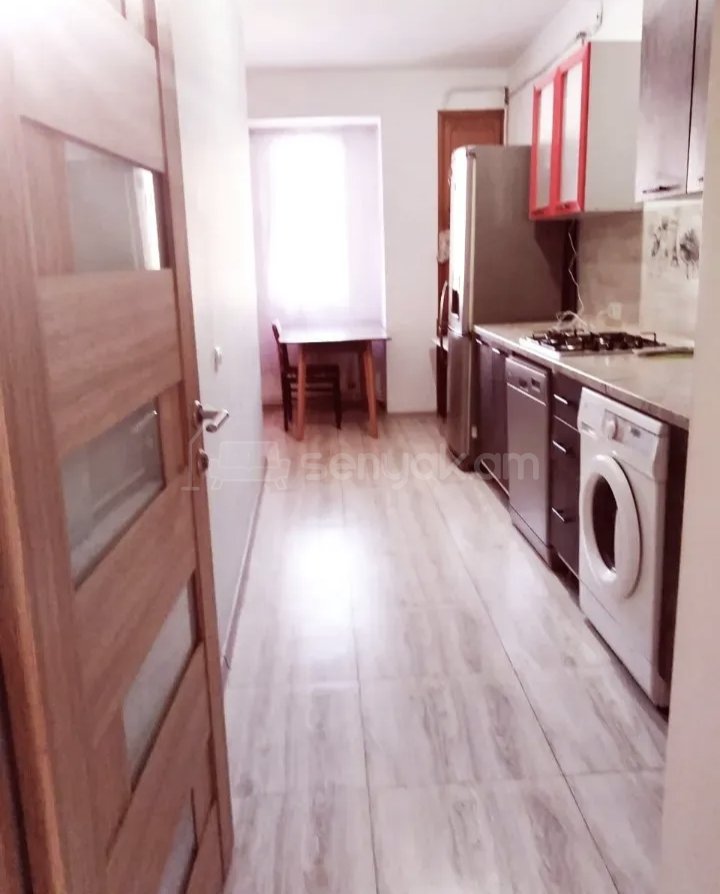 3 Սենյականոց Բնակարան, 78քմ, 5/9 հարկ, Կապիտալ Վերանորոգված, Կահավորված, Արևկող