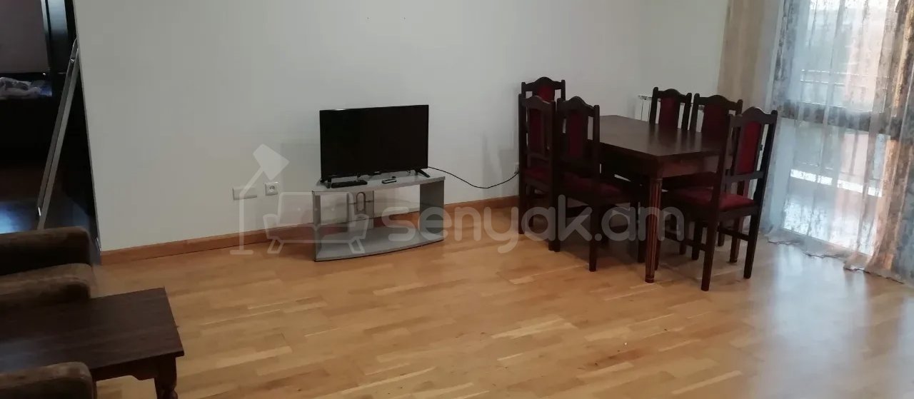 3 Սենյականոց Բնակարան, 82քմ, 3/8 հարկ, Կապիտալ Վերանորոգված, Կահավորված, Արևկող