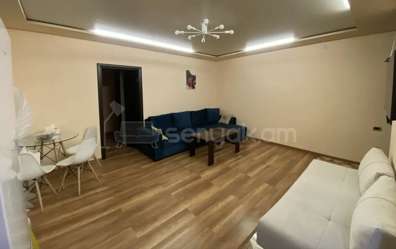 2 Սենյականոց Բնակարան Քարե Շենքում, 56քմ, 2/2 հարկ, Կապիտալ Վերանորոգված, Կահավորված