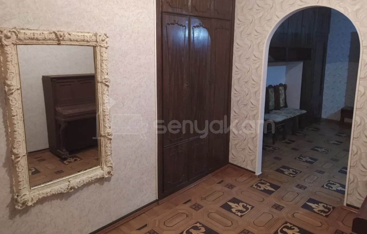 3 Սենյականոց Բնակարան, 72քմ, 7/16 հարկ, Նորմալ Վիճակում, Կահավորված, Արևկող