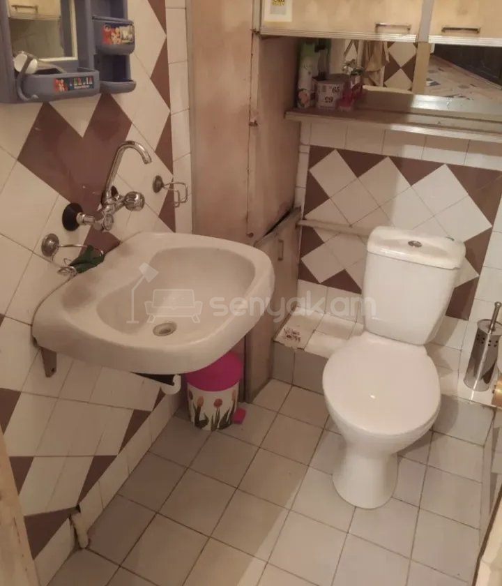 3 Սենյականոց Բնակարան, 72քմ, 7/16 հարկ, Նորմալ Վիճակում, Կահավորված, Արևկող