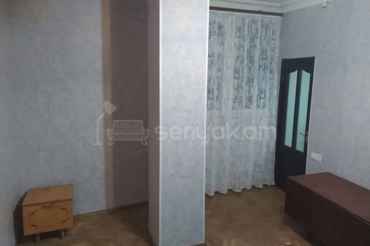 3 Սենյականոց Բնակարան, 72քմ, 7/16 հարկ, Նորմալ Վիճակում, Կահավորված, Արևկող