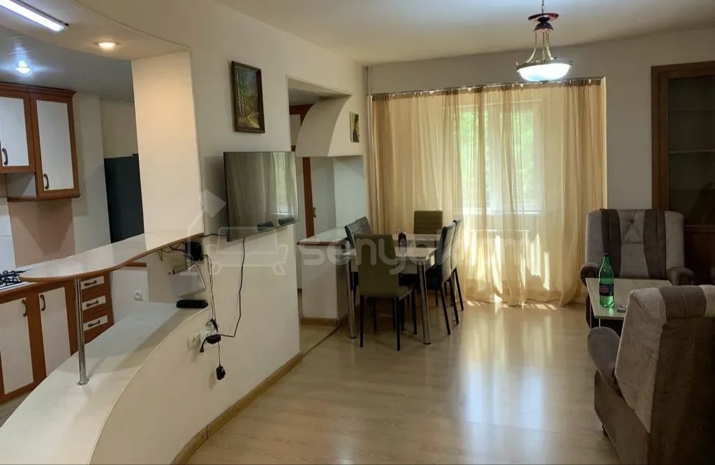 2 Սենյականոց Բնակարան, 67քմ, 5/9 հարկ, Կոսմետիկ Վերանորոգված, Կահավորված, Արևկող