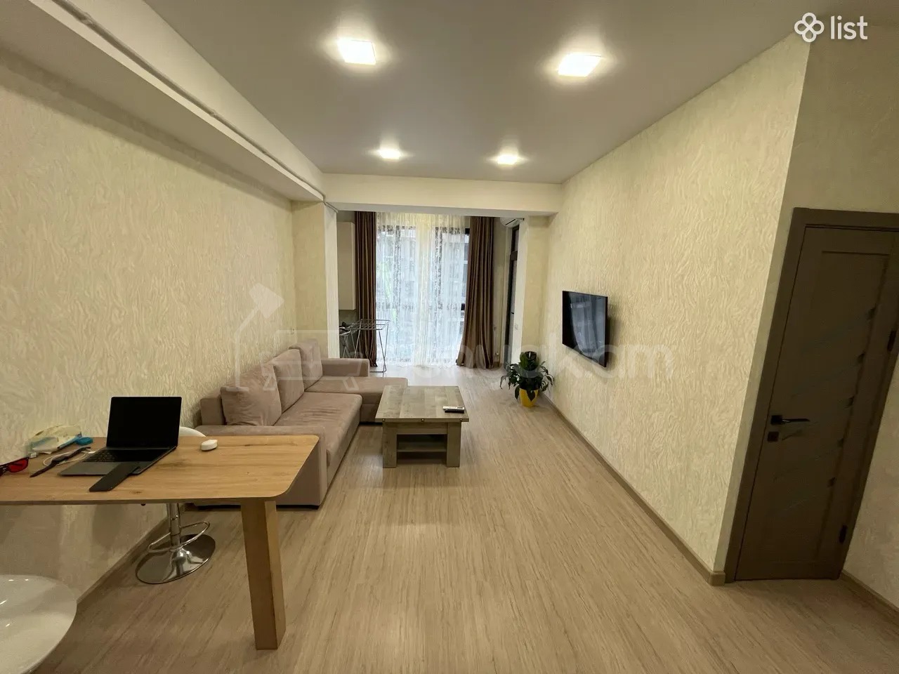 2 Սենյականոց Բնակարան Քարե Շենքում, 58քմ, 4/9 հարկ, Կապիտալ Վերանորոգված, Կահավորված, Արևկող