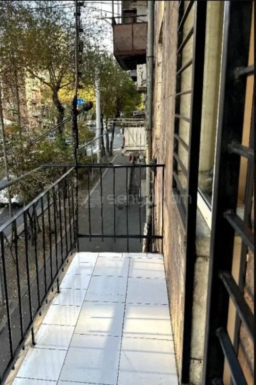 2 Սենյականոց Բնակարան Քարե Շենքում, 60քմ, 2/5 հարկ, Կոսմետիկ Վերանորոգված, Կահավորված, Արևկող