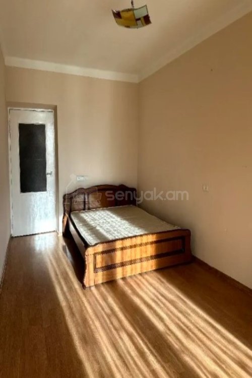 2 Սենյականոց Բնակարան Քարե Շենքում, 60քմ, 2/5 հարկ, Կոսմետիկ Վերանորոգված, Կահավորված, Արևկող