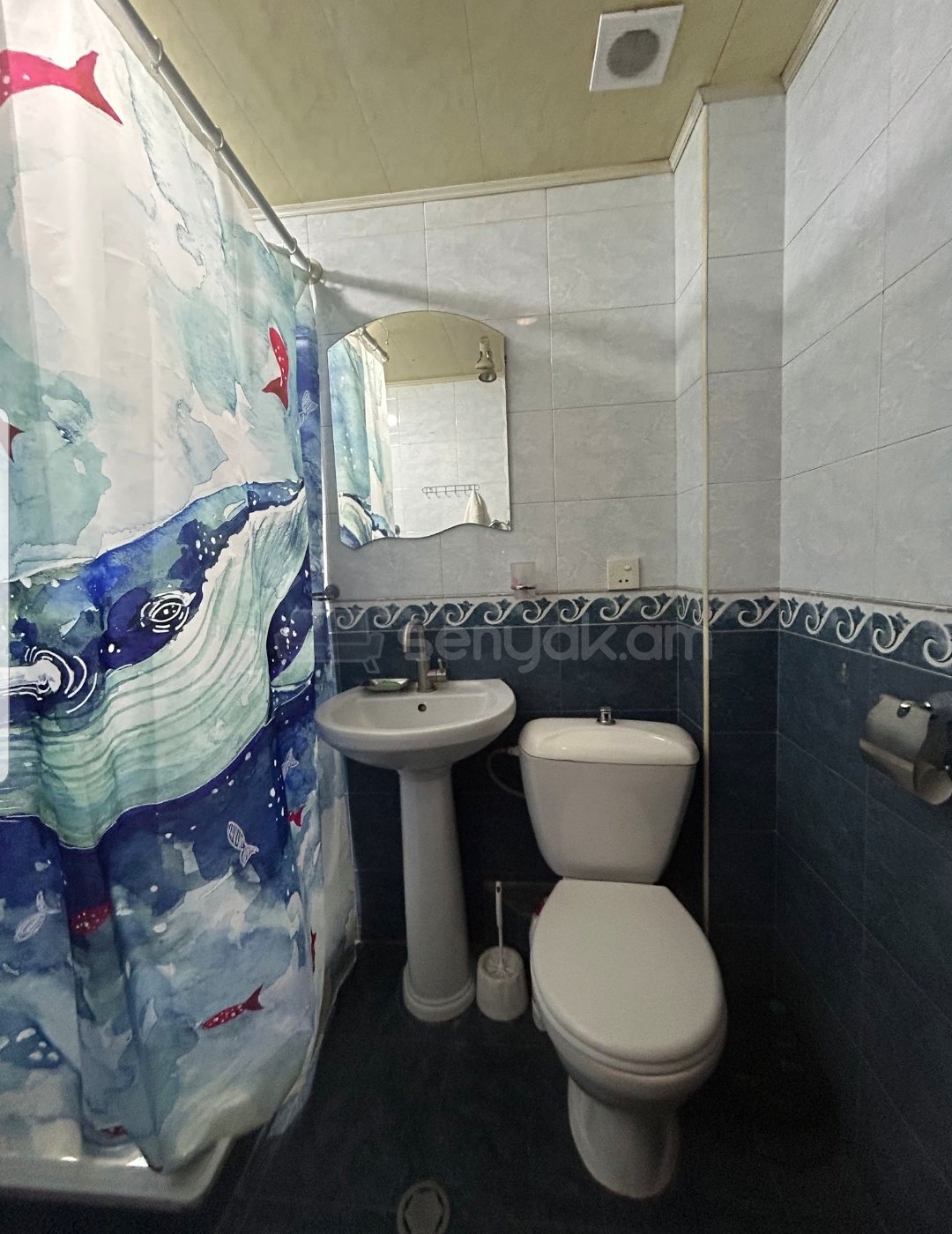 3 Սենյականոց Բնակարան Քարե Շենքում, 74քմ, 4/5 հարկ, Նորմալ Վիճակում