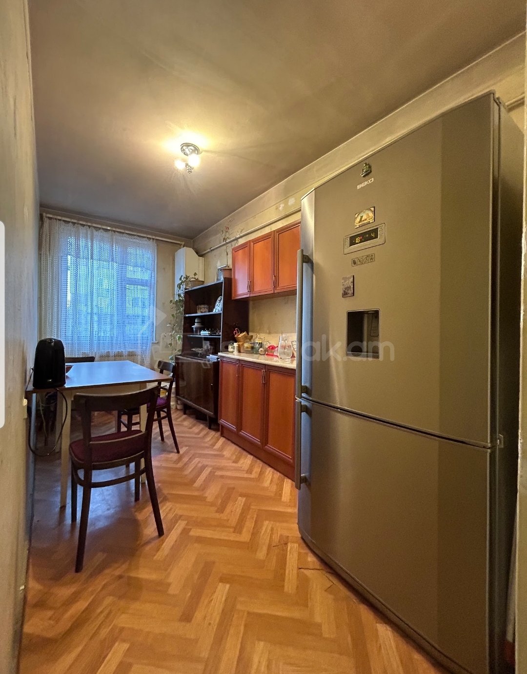 3 Սենյականոց Բնակարան Քարե Շենքում, 74քմ, 4/5 հարկ, Նորմալ Վիճակում