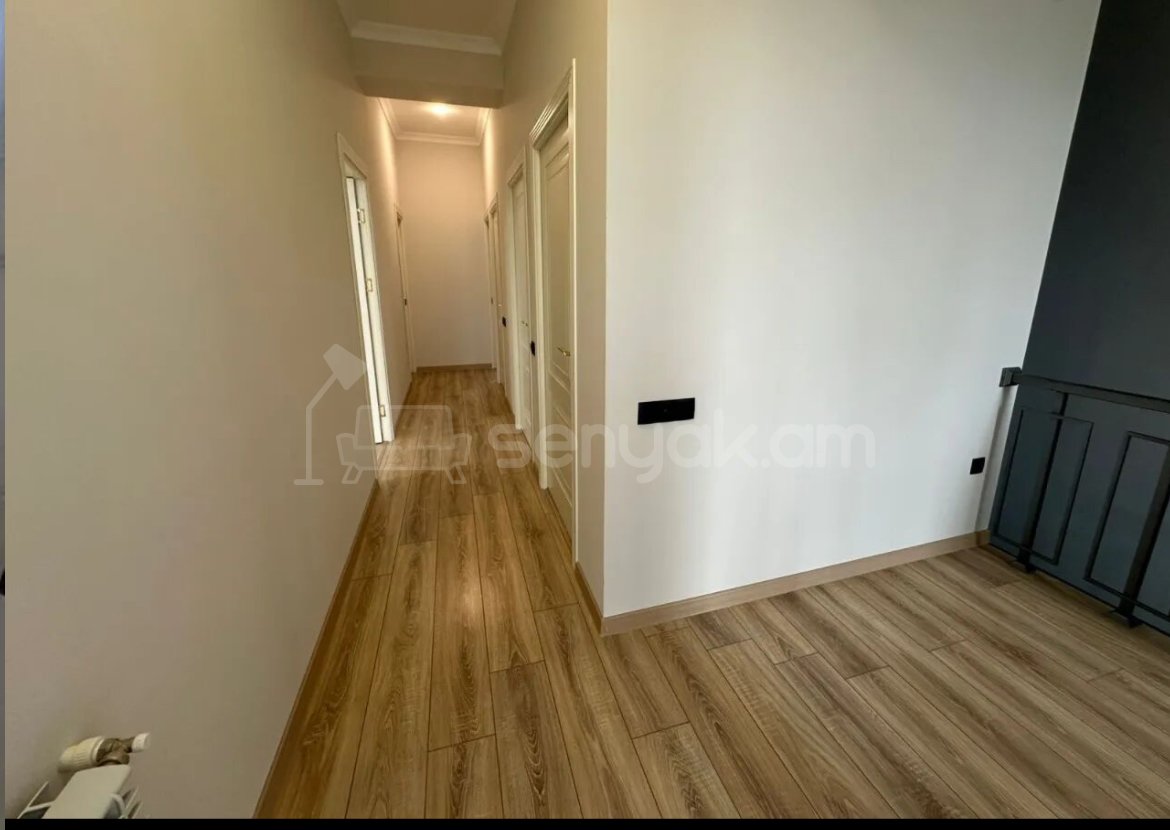 5 Սենյականոց Սեփական Տուն, 280քմ, Կապիտալ Վերանորոգված