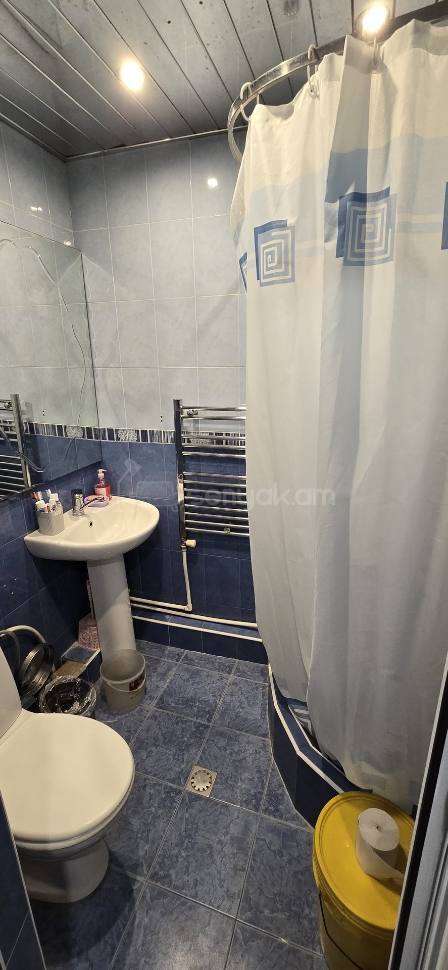 2 Սենյականոց Բնակարան Քարե Շենքում, 63քմ, 5/5 հարկ, Կոսմետիկ Վերանորոգված