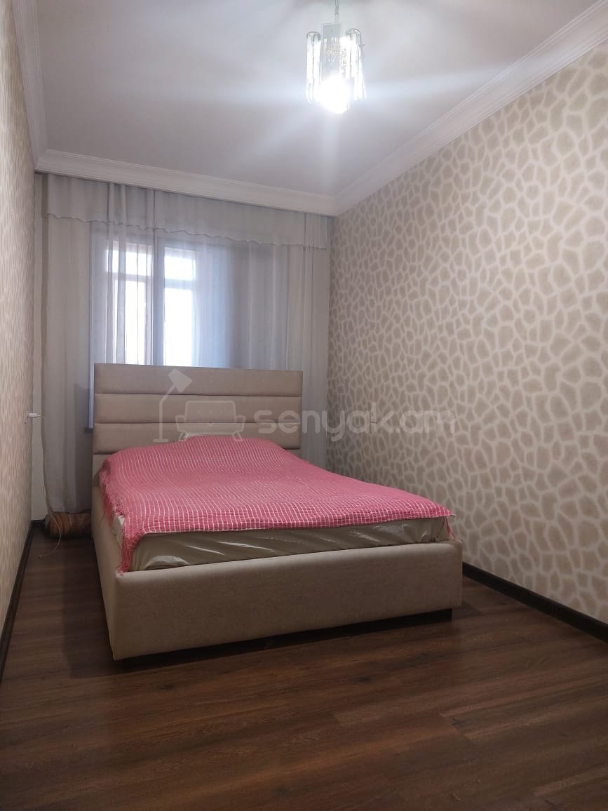 3 Սենյականոց Բնակարան Քարե Շենքում, 78քմ, 4/5 հարկ, Դիզայներական Վերանորոգված