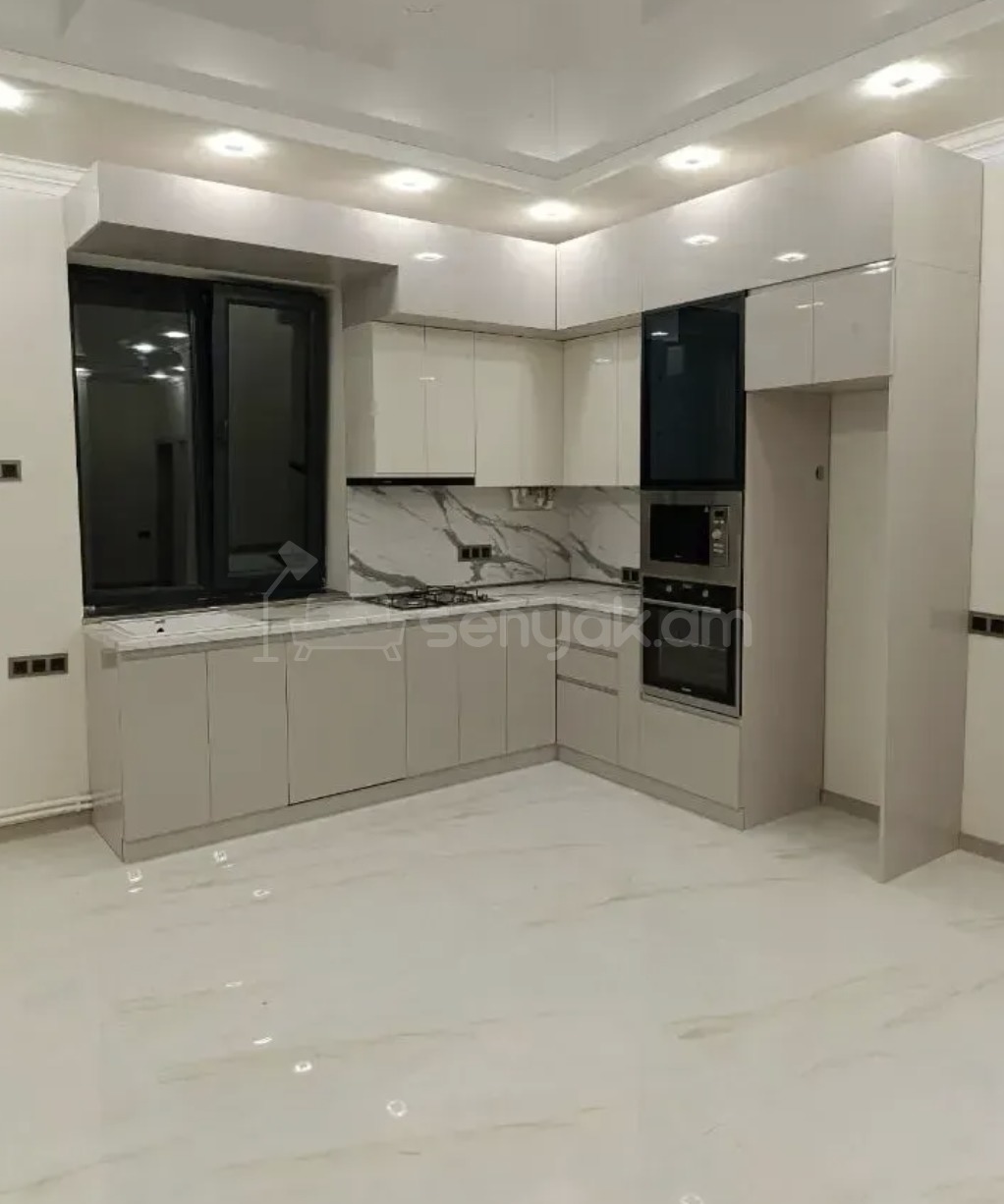 4 Սենյականոց Սեփական Տուն, 88քմ, Կապիտալ Վերանորոգված