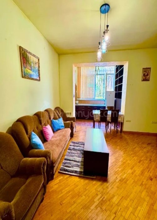 2 Սենյականոց Բնակարան Քարե Շենքում, 60քմ, 1/5 հարկ, Կոսմետիկ Վերանորոգված, Կահավորված, Արևկող