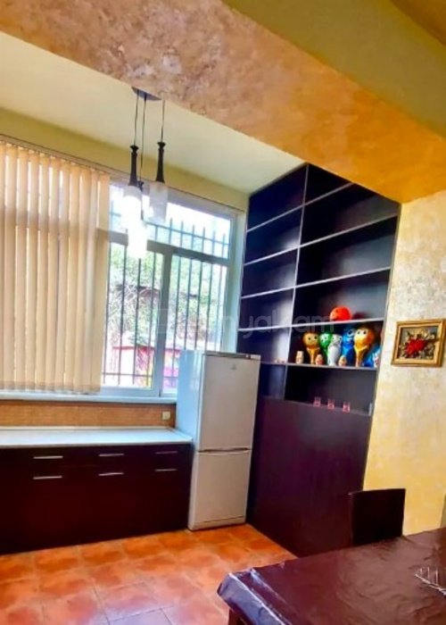 2 Սենյականոց Բնակարան Քարե Շենքում, 60քմ, 1/5 հարկ, Կոսմետիկ Վերանորոգված, Կահավորված, Արևկող