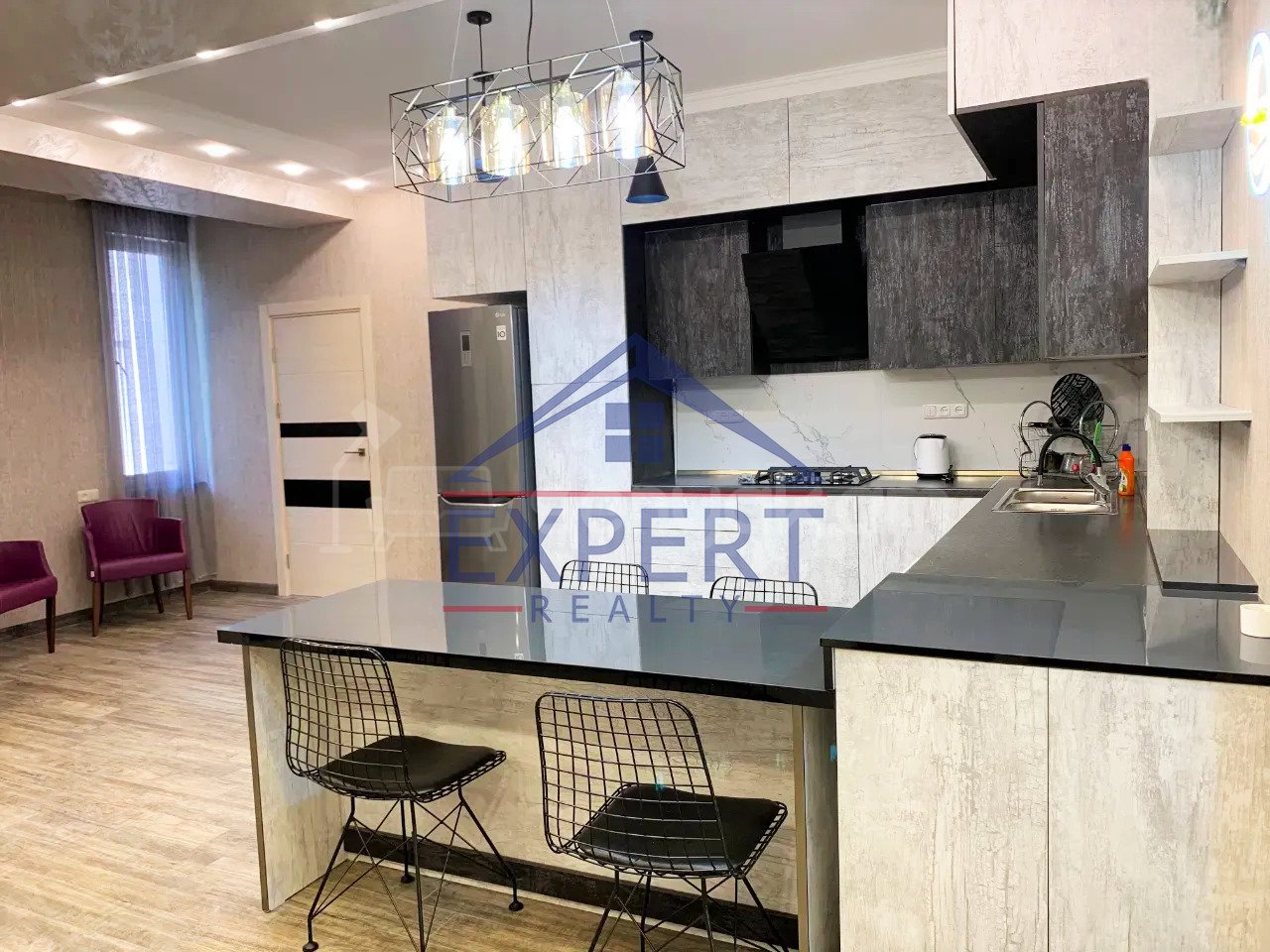 2 Սենյականոց Բնակարան Նորակառույց Քարե Շենքում, 72քմ, 4/4 հարկ, Դիզայներական Վերանորոգված, Կահավորված, Արևկող