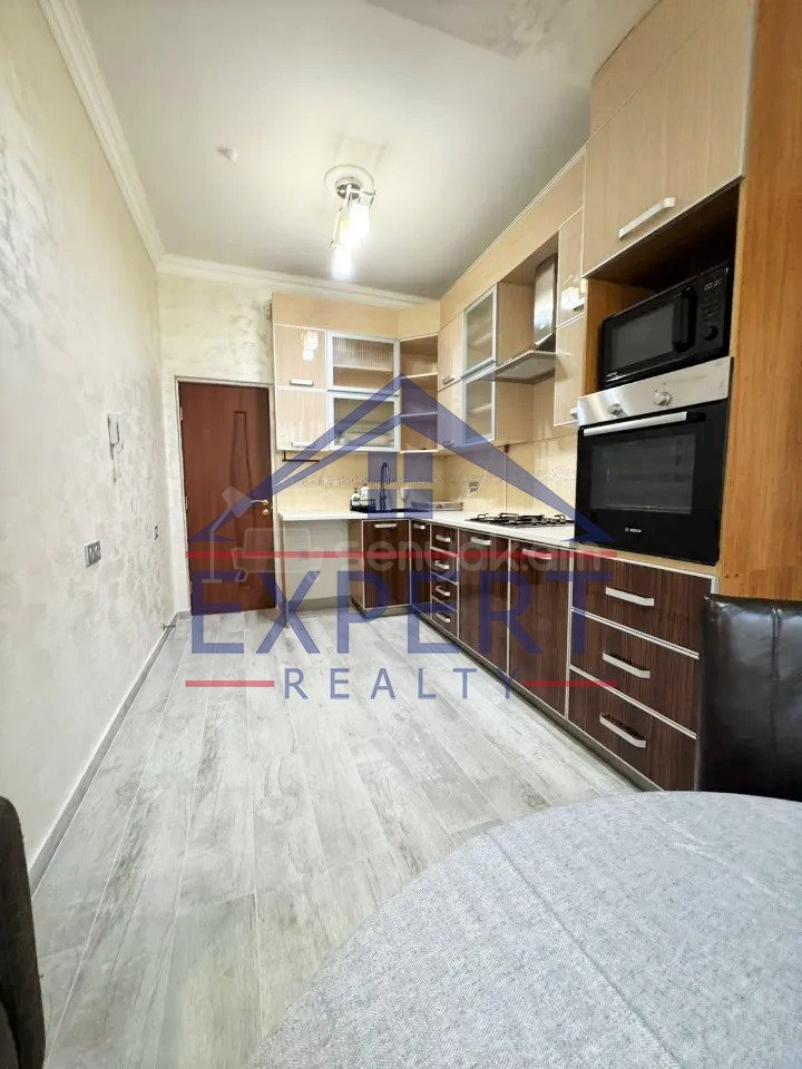 2 Սենյականոց Բնակարան Քարե Շենքում, 65քմ, 4/5 հարկ, Կապիտալ Վերանորոգված, Կահավորված, Արևկող