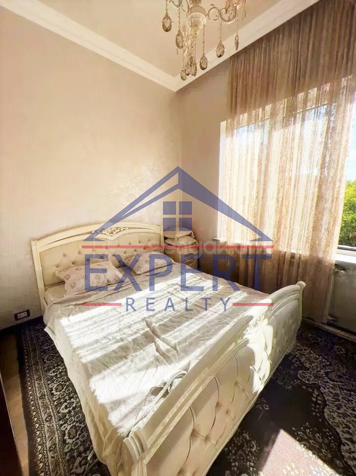 3 Սենյականոց Բնակարան Քարե Շենքում, 85քմ, 2/5 հարկ, Կապիտալ Վերանորոգված, Կահավորված, Արևկող