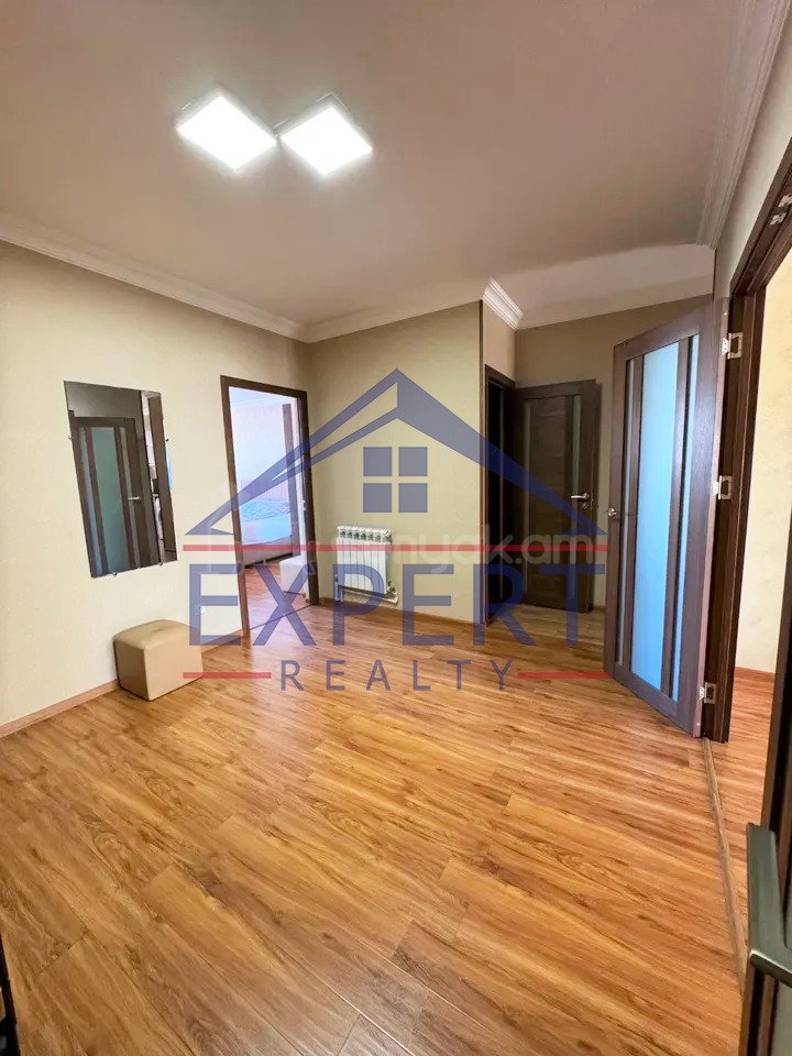 2 Սենյականոց Բնակարան, 76քմ, 8/10 հարկ, Կապիտալ Վերանորոգված, Կահավորված, Արևկող