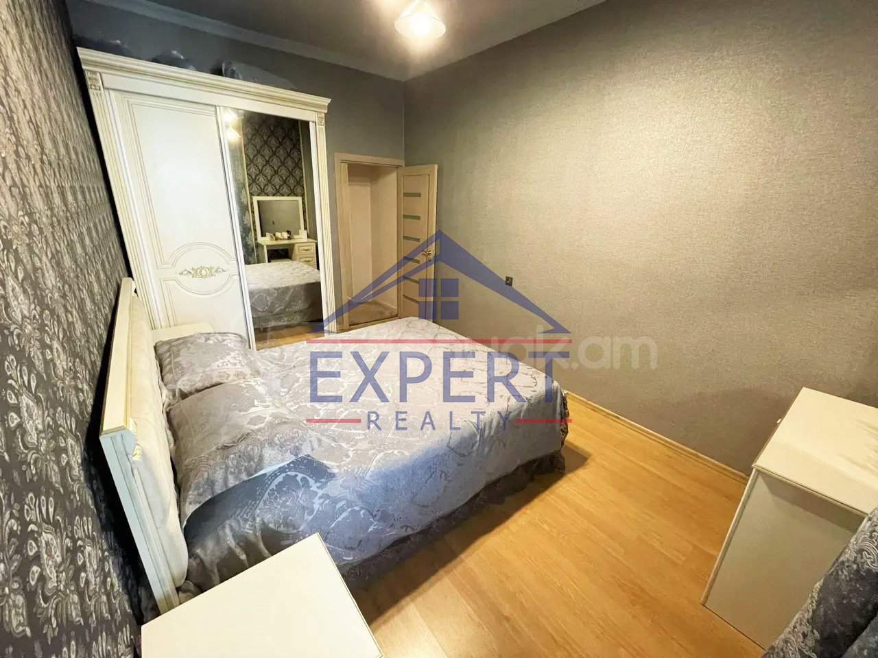 4 Սենյականոց Բնակարան Նորակառույցում, 117քմ, 2/3 հարկ, Կապիտալ Վերանորոգված