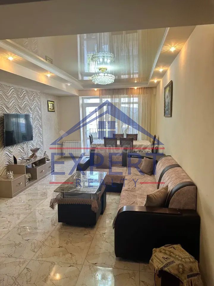 4 Սենյականոց Բնակարան, 105քմ, 8/10 հարկ, Կապիտալ Վերանորոգված