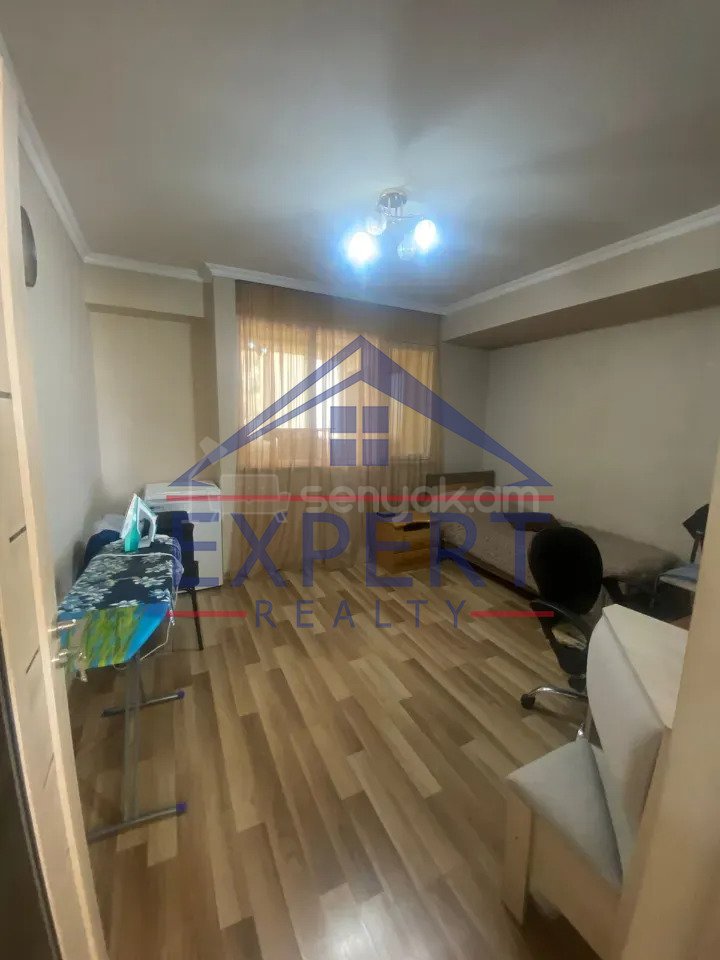 4 Սենյականոց Բնակարան, 105քմ, 8/10 հարկ, Կապիտալ Վերանորոգված