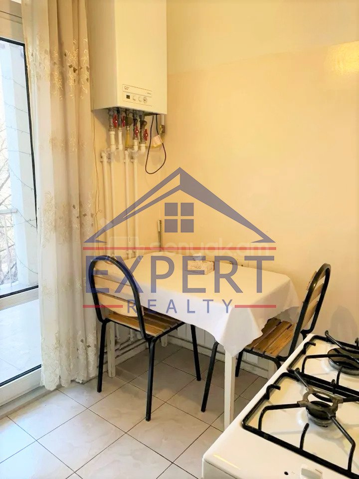 1 Սենյականոց Բնակարան Քարե Շենքում, 48քմ, 3/5 հարկ, Կապիտալ Վերանորոգված, Կահավորված, Արևկող