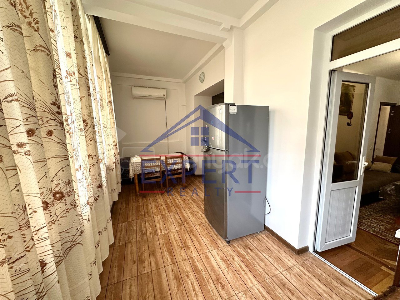 2 Սենյականոց Բնակարան Քարե Շենքում, 60քմ, 4/5 հարկ, Կապիտալ Վերանորոգված, Կահավորված, Արևկող