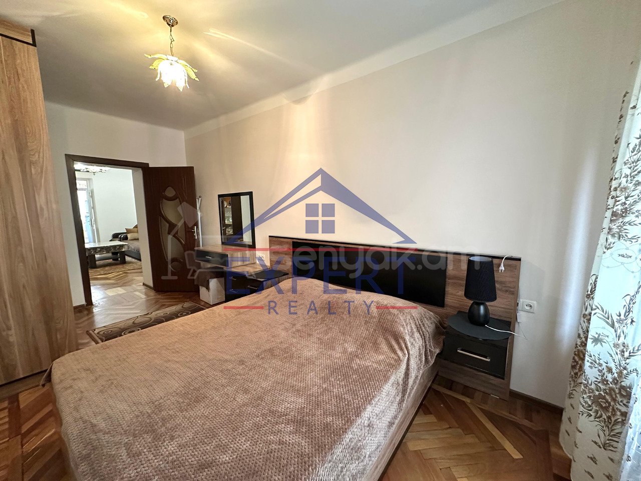 2 Սենյականոց Բնակարան Քարե Շենքում, 60քմ, 4/5 հարկ, Կապիտալ Վերանորոգված, Կահավորված, Արևկող