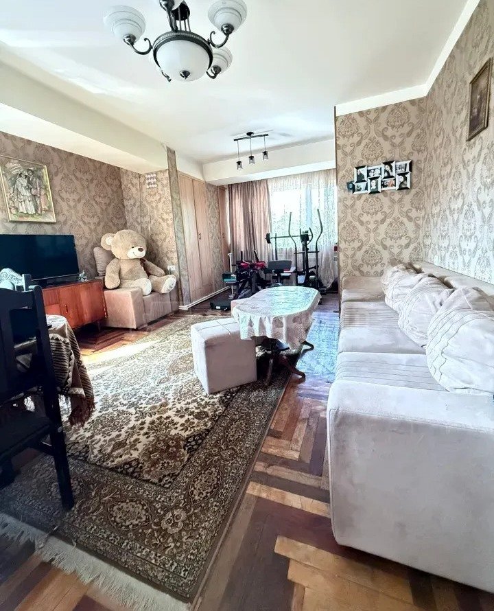 3 Սենյականոց Բնակարան, 80քմ, 3/14 հարկ, Նորմալ Վիճակում