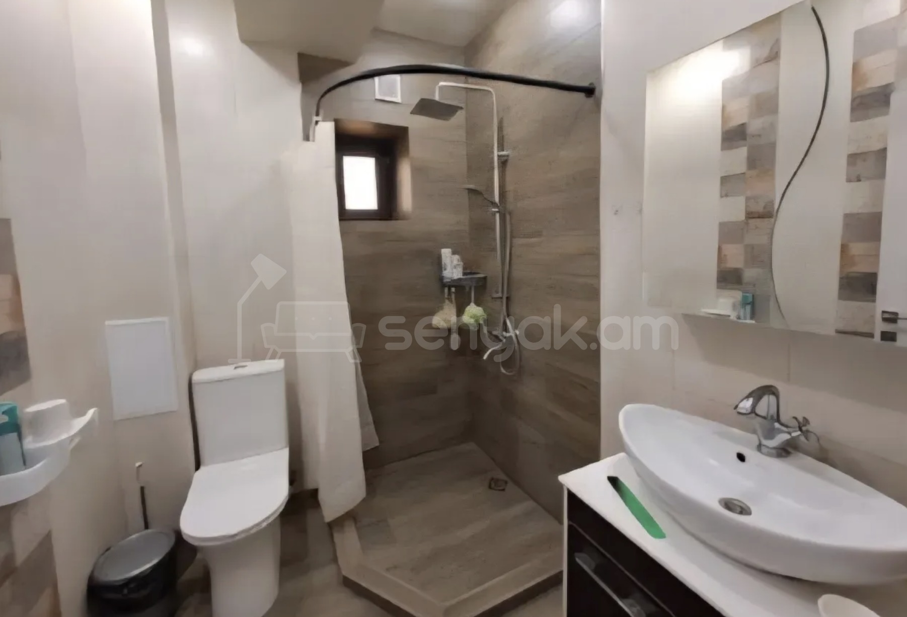 4 Սենյականոց Սեփական Տուն, 157քմ, Կապիտալ Վերանորոգված