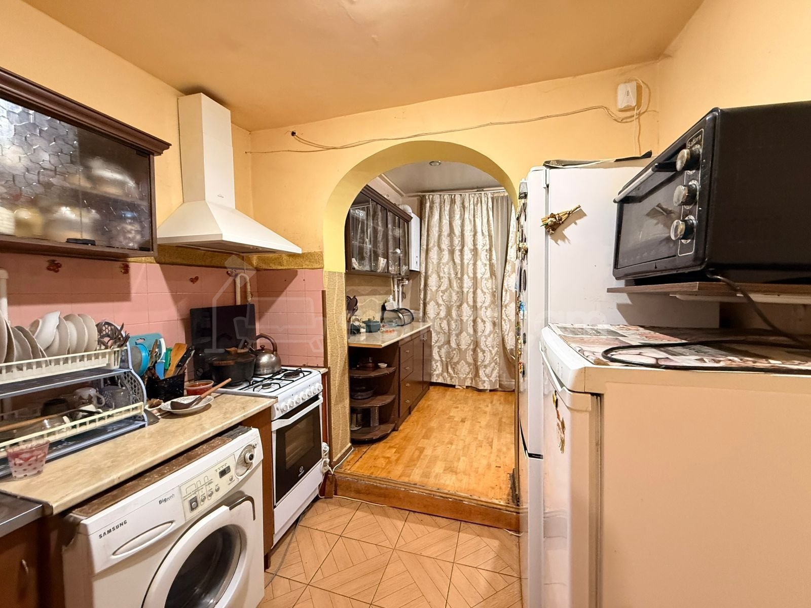 3 Սենյականոց Բնակարան, 80քմ, 1/5 հարկ, Նորմալ Վիճակում, Կահավորված, Արևկող