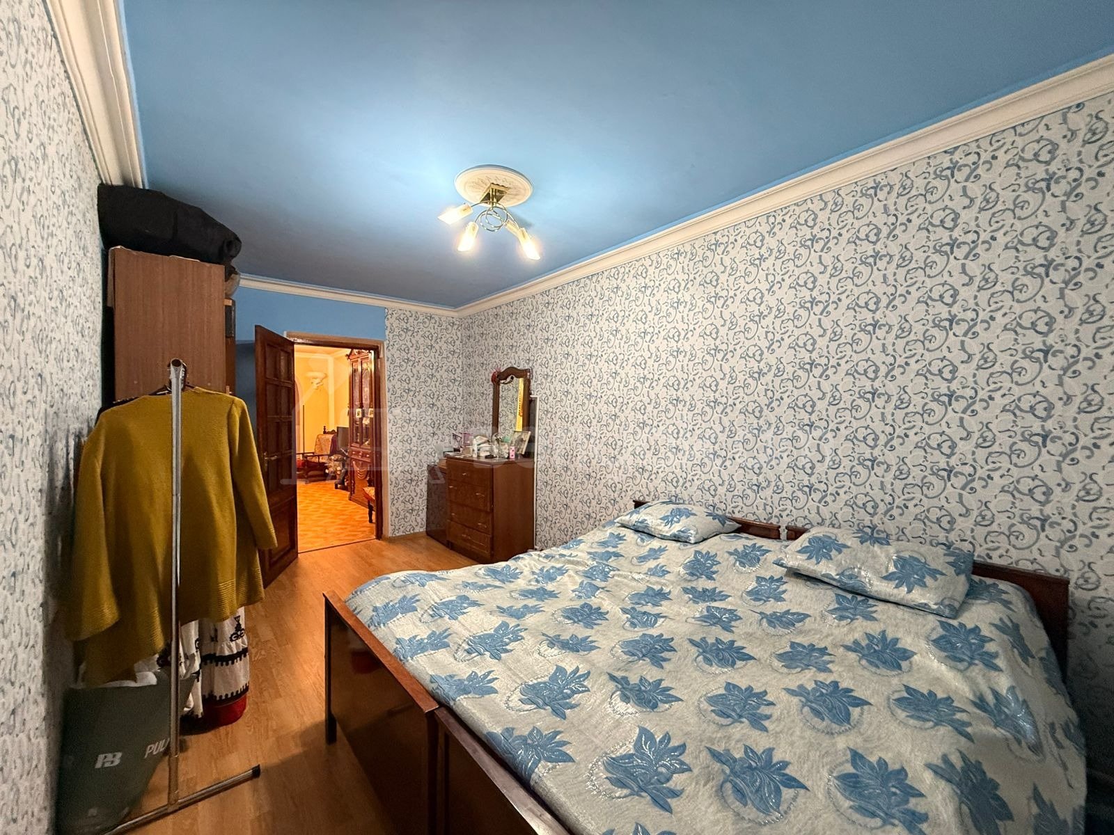 3 Սենյականոց Բնակարան, 80քմ, 1/5 հարկ, Նորմալ Վիճակում, Կահավորված, Արևկող