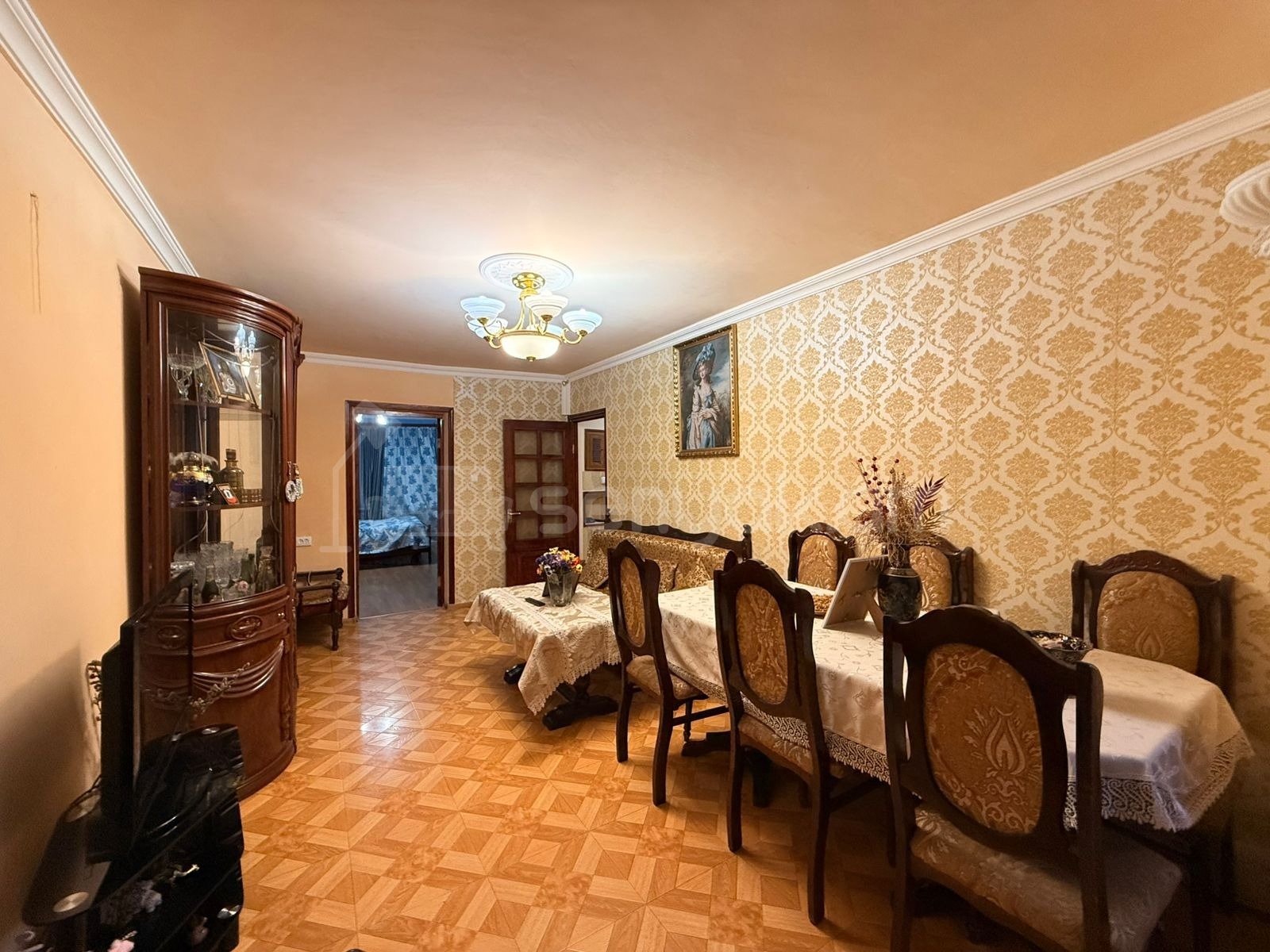 3 Սենյականոց Բնակարան, 80քմ, 1/5 հարկ, Նորմալ Վիճակում, Կահավորված, Արևկող