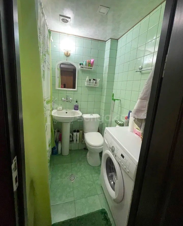 2 Սենյականոց Բնակարան Քարե Շենքում, 44քմ, 5/5 հարկ, Կապիտալ Վերանորոգված