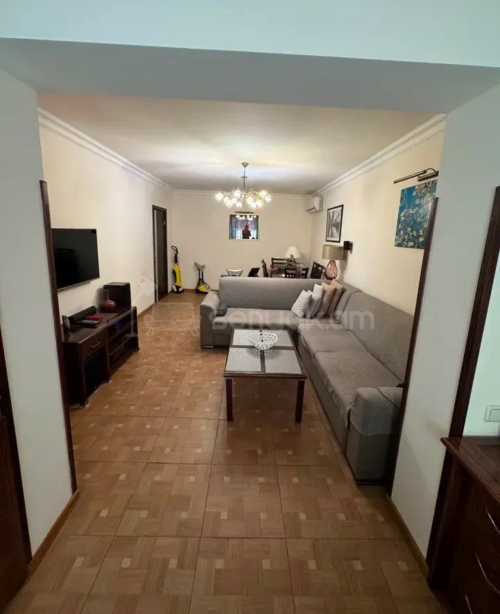 3 Սենյականոց Բնակարան, 78քմ, 5/9 հարկ, Կապիտալ Վերանորոգված