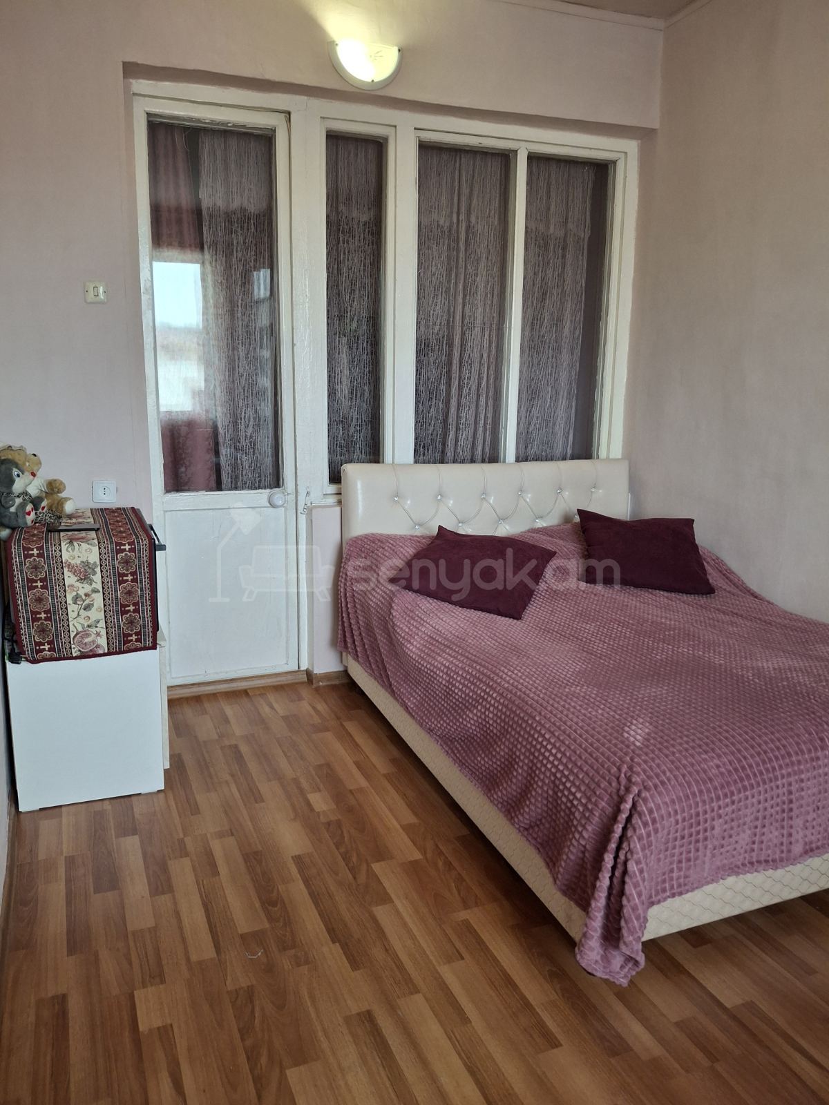 4 Սենյականոց Բնակարան Քարե Շենքում, 107քմ, 4/5 հարկ, Կապիտալ Վերանորոգված