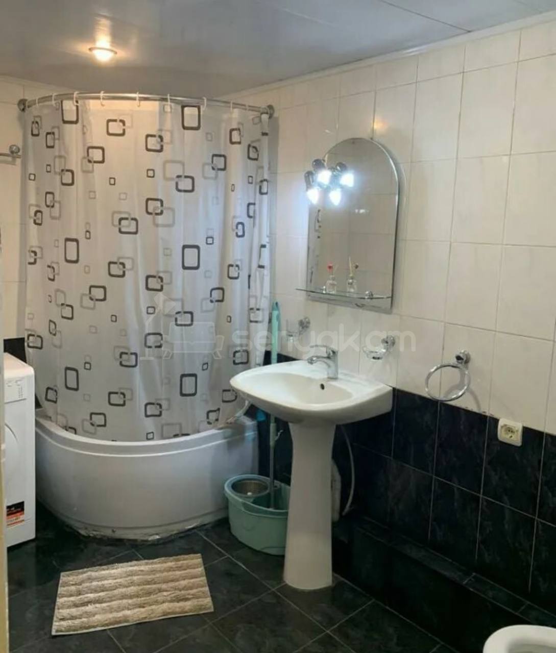 2 Սենյականոց Բնակարան Քարե Շենքում, 62քմ, 3/9 հարկ, Նորմալ Վիճակում, Կահավորված