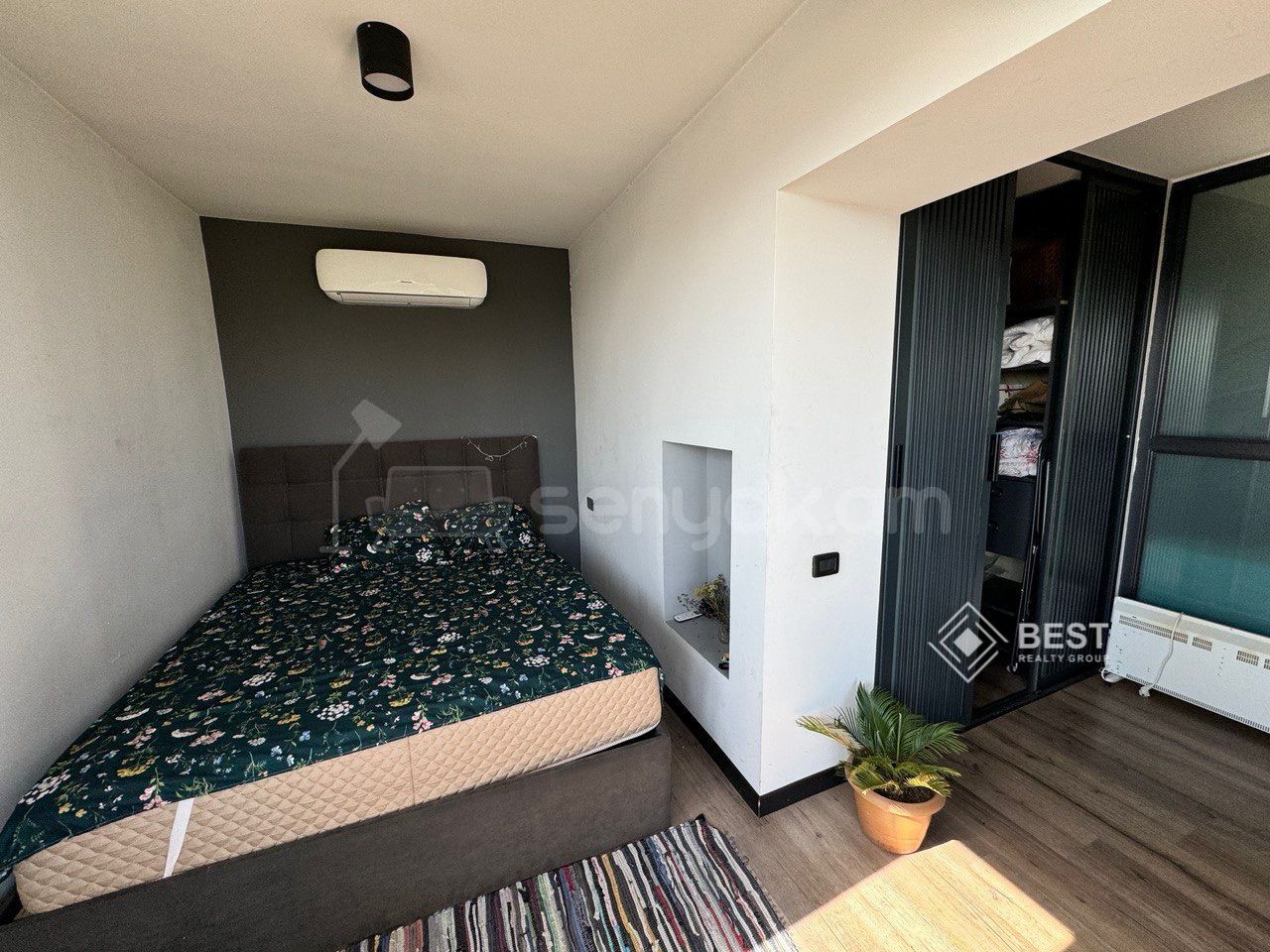 2 Սենյականոց Բնակարան Քարե Շենքում, 53քմ, 4/4 հարկ, Դիզայներական Վերանորոգված