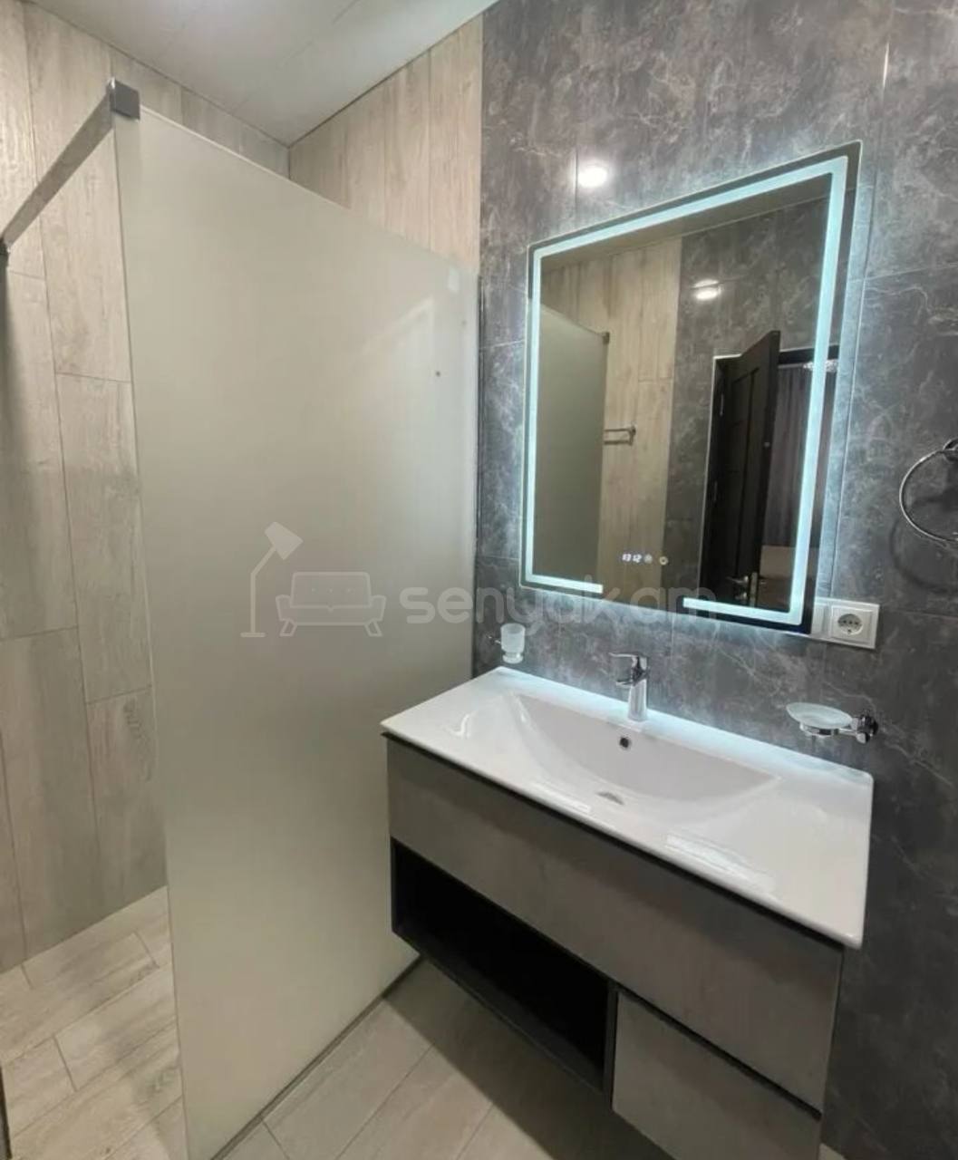 3 Սենյականոց Բնակարան Նորակառույցում, 99քմ, 17/17 հարկ, Կապիտալ Վերանորոգված