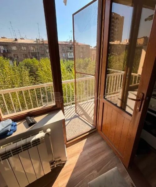 2 Սենյականոց Բնակարան Քարե Շենքում, 60քմ, 4/5 հարկ, Կոսմետիկ Վերանորոգված, Կահավորված, Արևկող