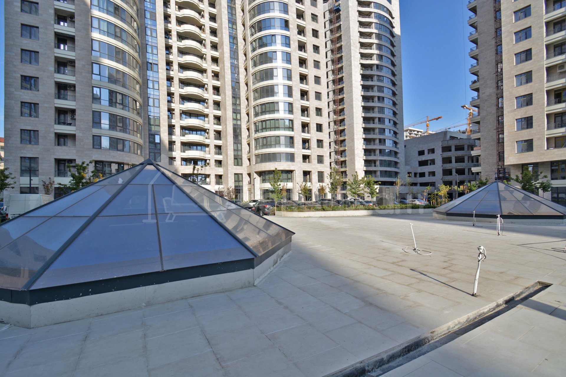 Նորակառույց Առևտրի Տարածք, 75քմ