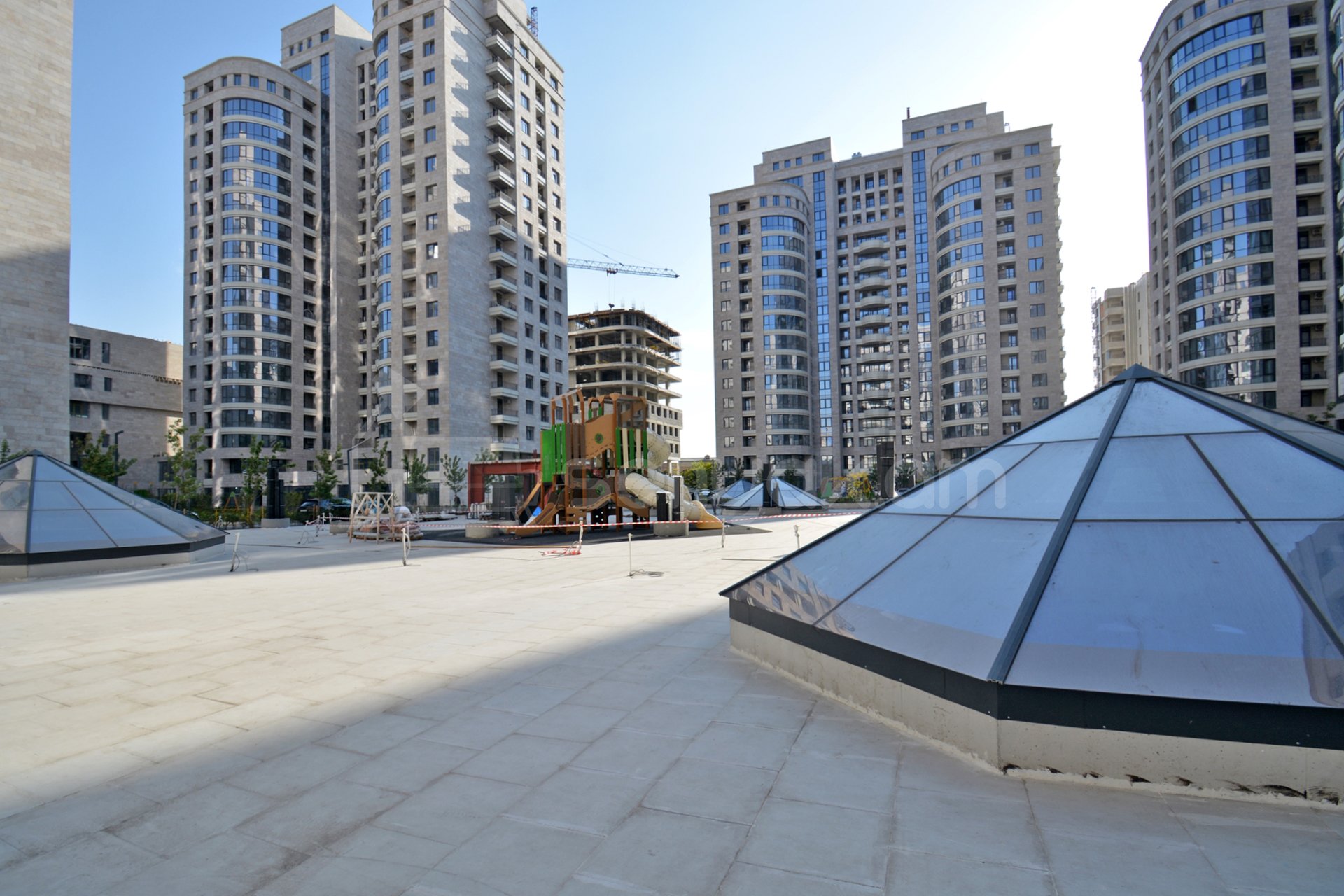 Նորակառույց Առևտրի Տարածք, 75քմ