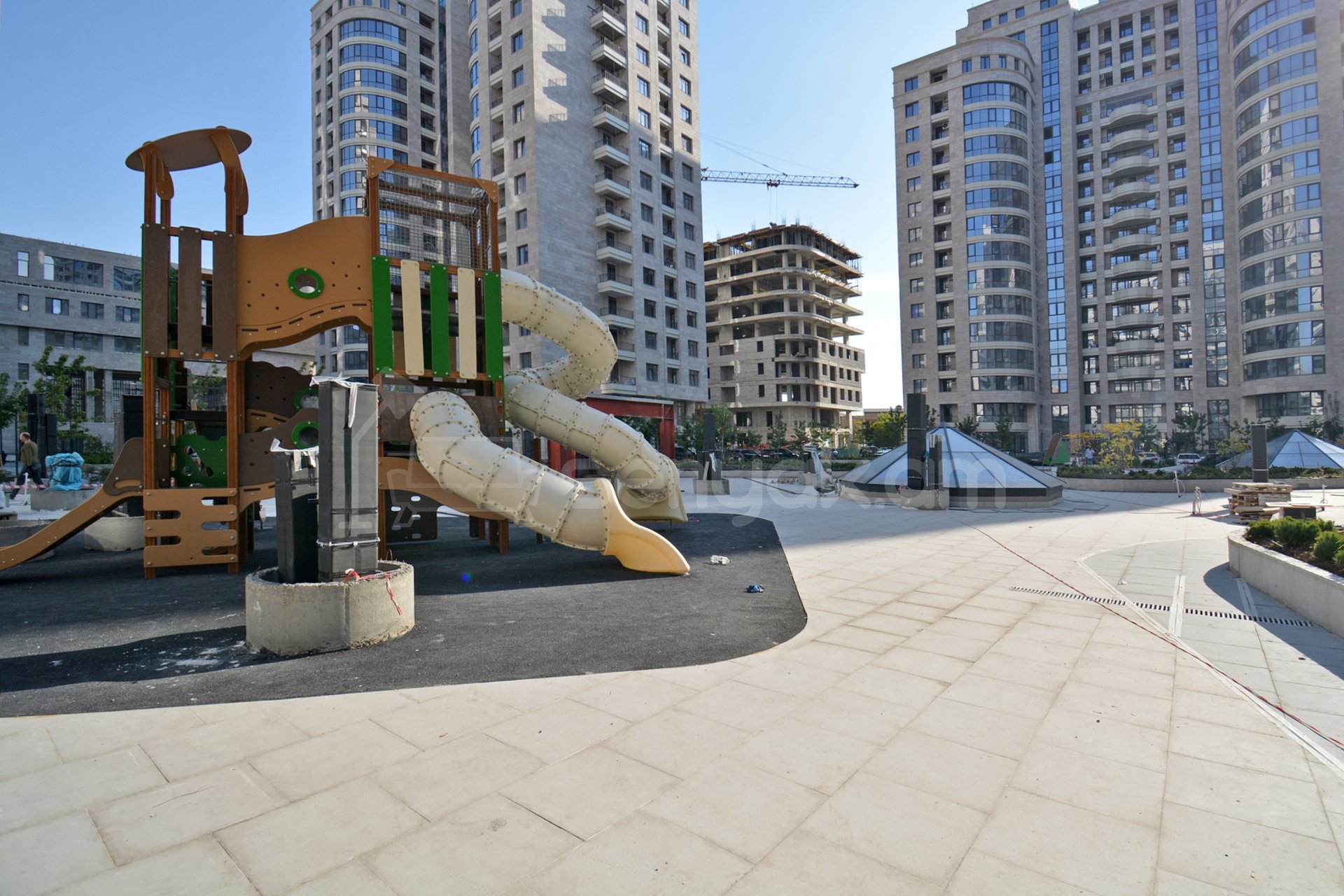 Նորակառույց Առևտրի Տարածք, 75քմ