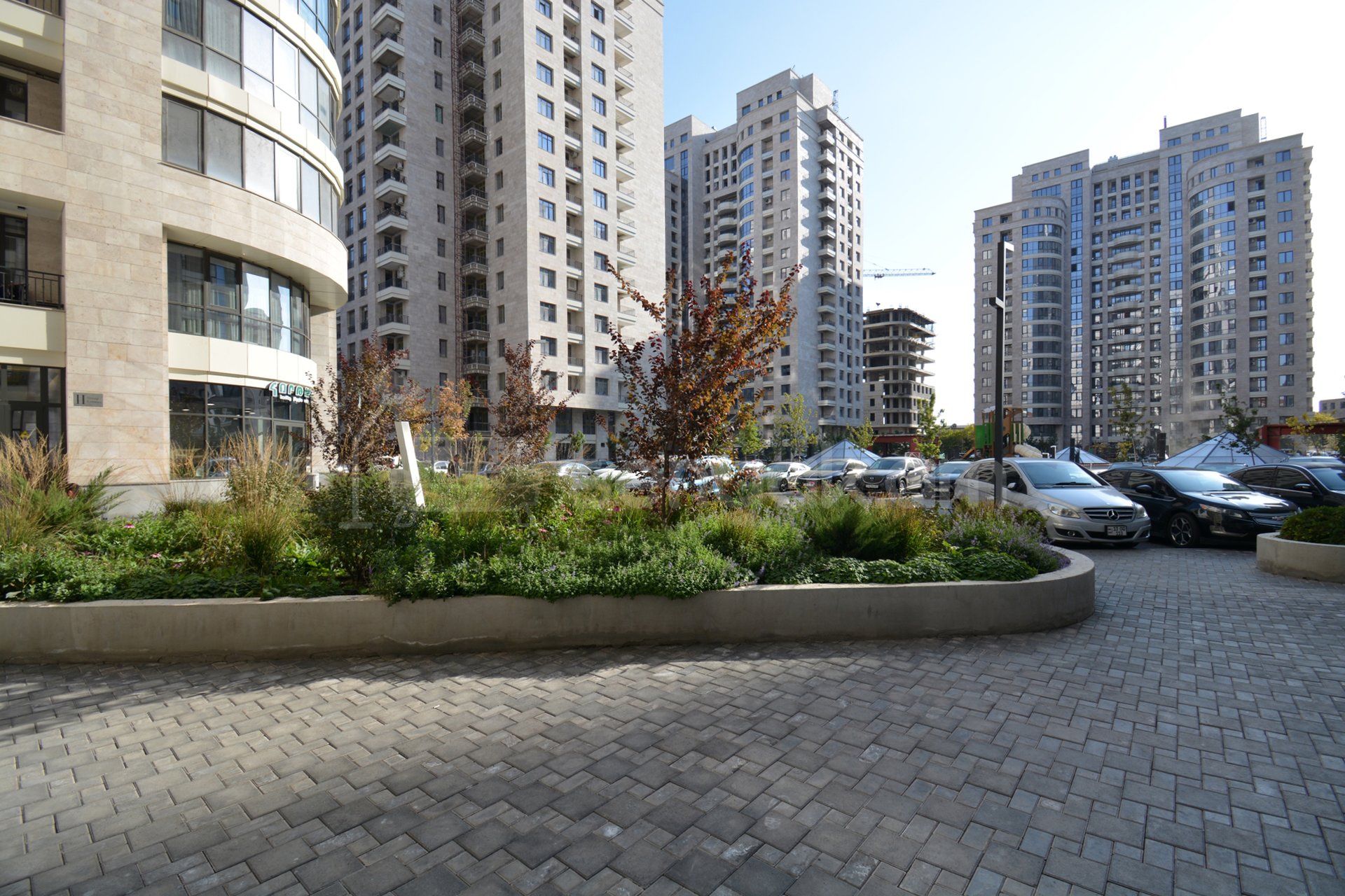 Նորակառույց Առևտրի Տարածք, 75քմ