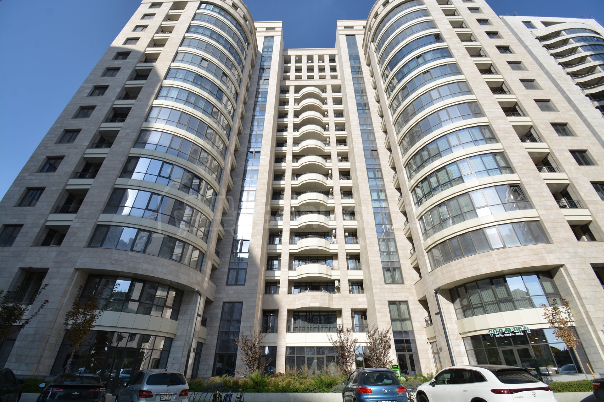 Նորակառույց Առևտրի Տարածք, 75քմ