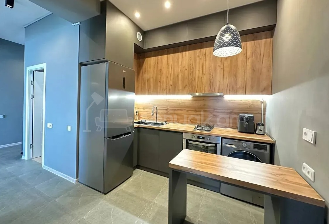 2 Սենյականոց Բնակարան Նորակառույցում, 60քմ, 10/16 հարկ, Դիզայներական Վերանորոգված, Կահավորված, Արևկող